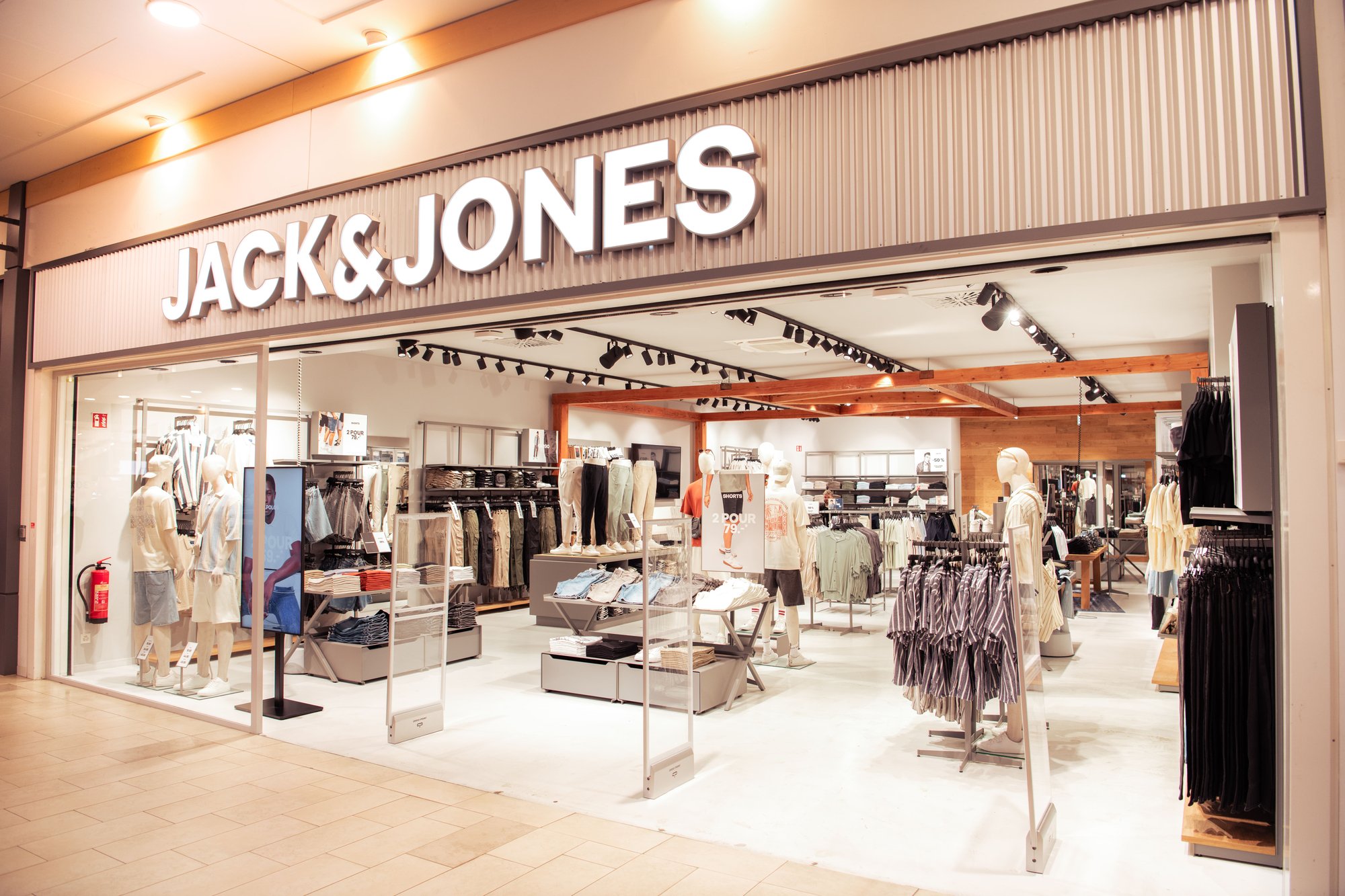 Jack & Jones Outside Monthey