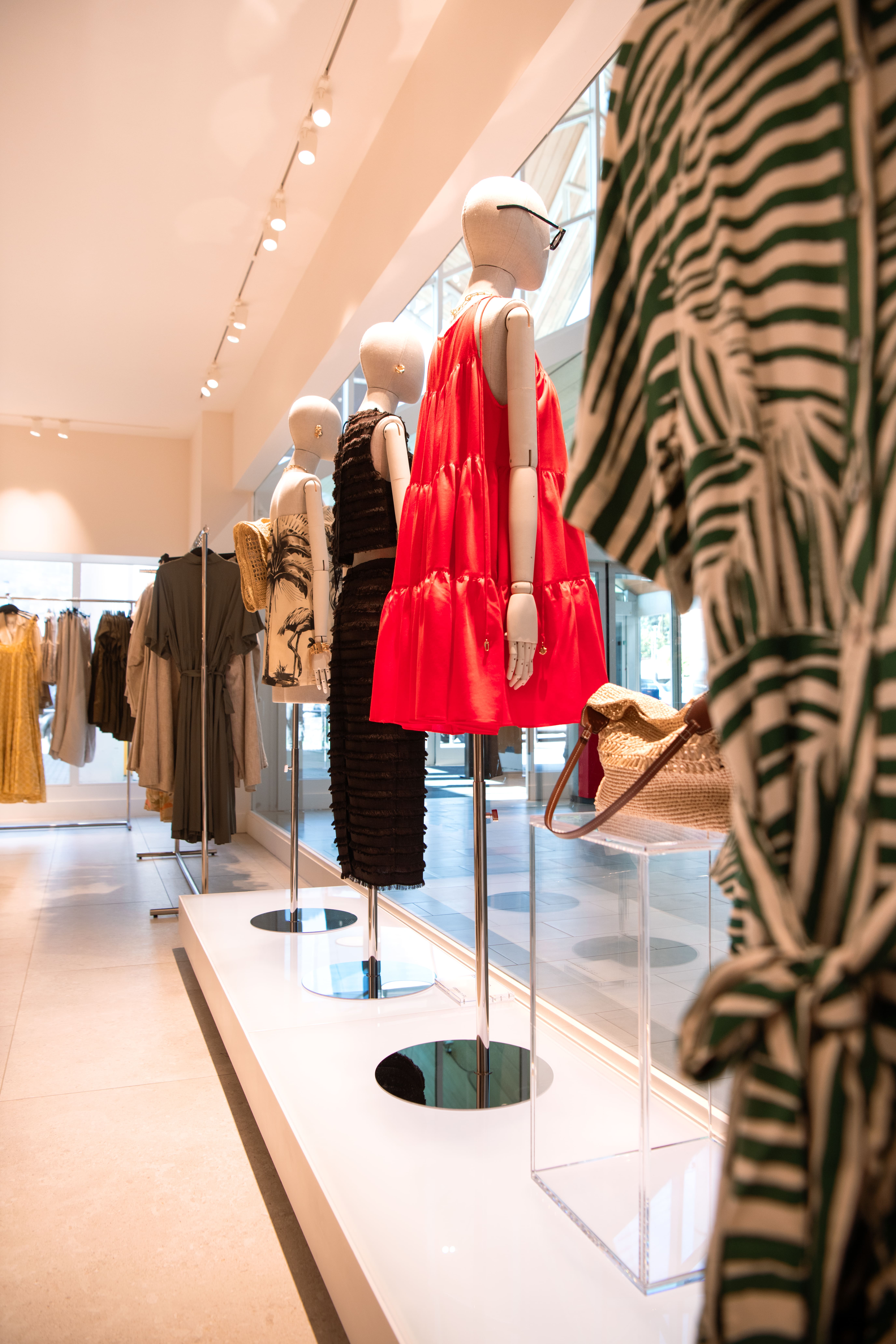 H&M Inside Monthey