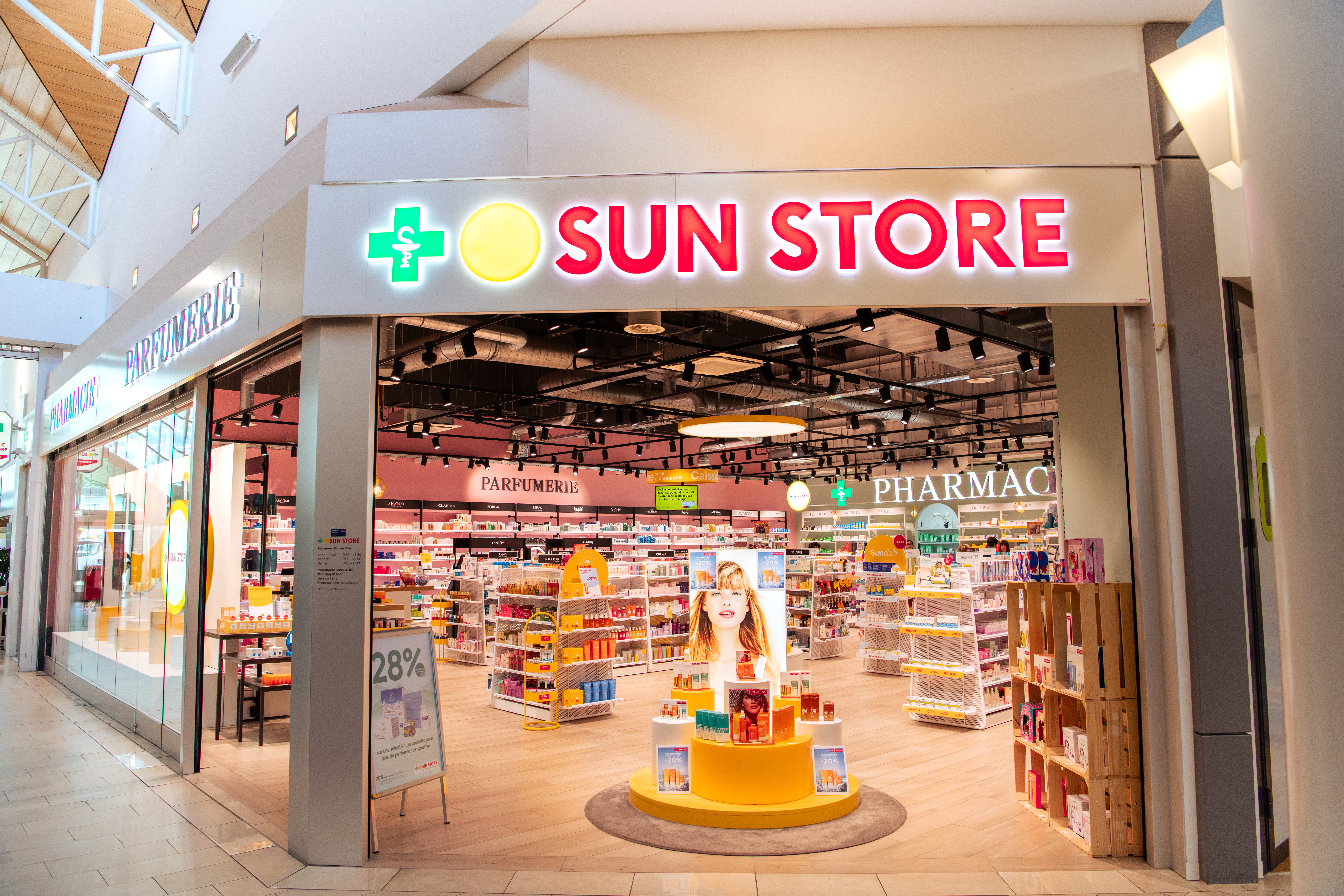 Sun Store Outside Monthey (1)
